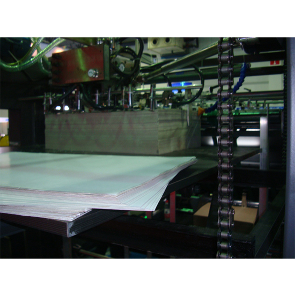 Mesin laminasi seruling otomatis untuk kardus dan laminasi kertas bergelombang