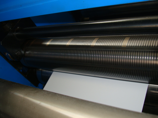Mesin cetak Flexo dengan tiga perangkat pemotongan die Model LRY-320/450