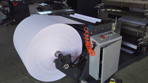 Mesin penguasa kertas otomatis dengan kecepatan putusan 400m / menit